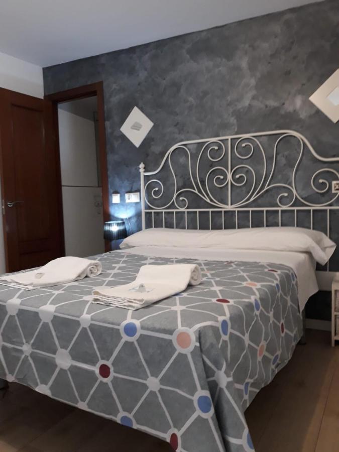 Pension Cibeles 12 Cordova Esterno foto